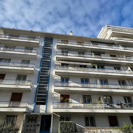 Confortable En Centre-ville D'aix-les-bains - 4 Pers, 73m², Balcons, Parking, Animaux Ok - Fr-1-555-81